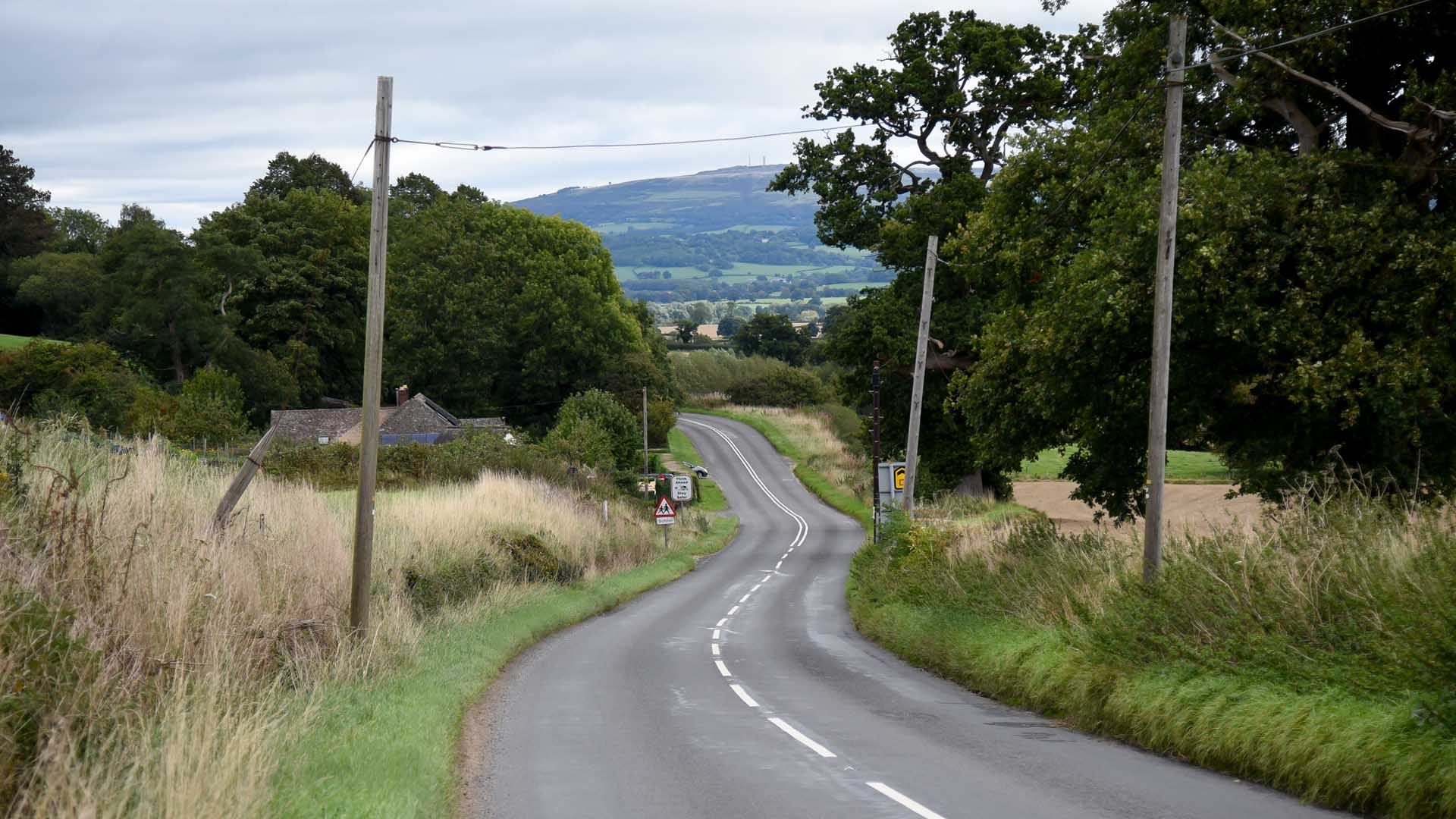 Main road by Brookside School